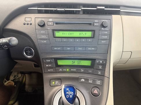Used 2010 Toyota Prius Five FWD image 15