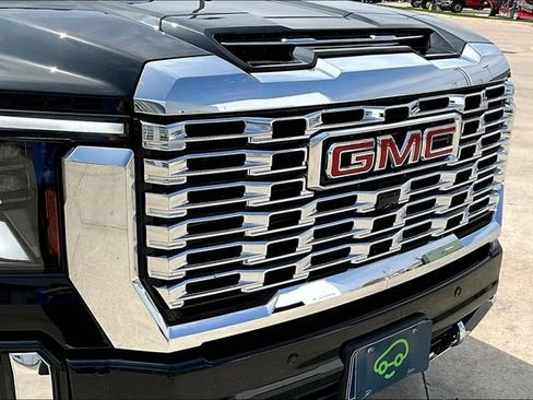 Used 2025 GMC Sierra 3500 Denali w/ Denali Reserve Package AWD/4WD image 34