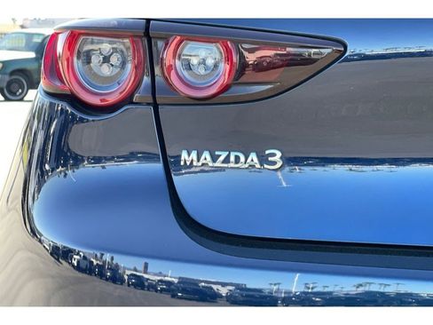 Certified 2021 MAZDA MAZDA3 s image 47
