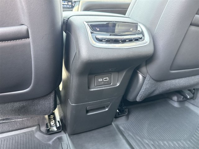 Certified 2024 Cadillac XT6 Sport w/ Technology Package AWD/4WD image 22