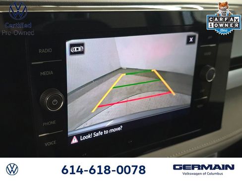 Certified 2025 Volkswagen Taos SE w/ Panoramic Sunroof Package AWD/4WD image 30