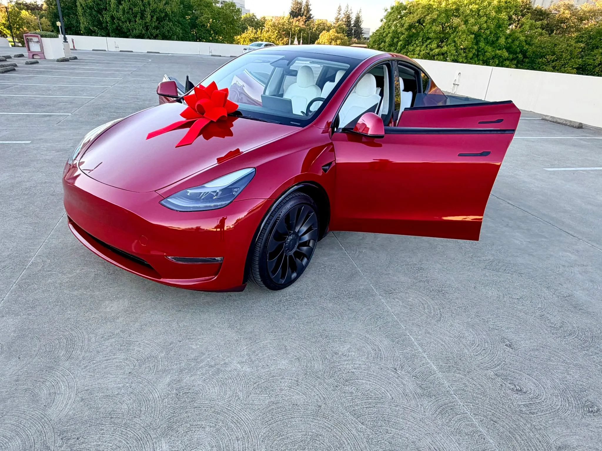 Used 2023 Tesla Model Y Long Range AWD/4WD image 52