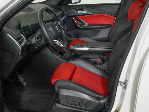 Used 2023 BMW X1 xDrive28i w/ M Sport Package AWD/4WD image 14