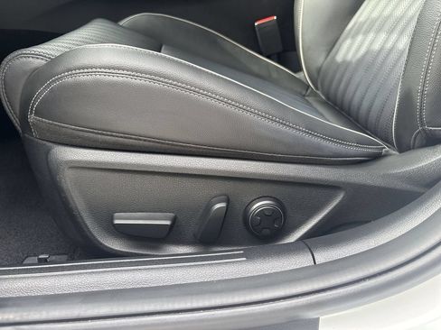 Used 2026 Genesis G70 2.5T Prestige RWD image 13