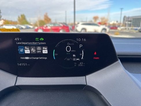 Used 2023 Toyota Prius Prime SE image 22