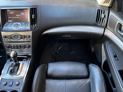 Used 2012 INFINITI G37 x w/ Premium Pkg image 30