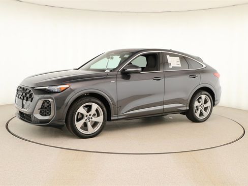 New 2025 Audi Q5 Prestige image 13