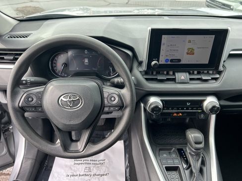 Used 2024 Toyota RAV4 XLE image 4