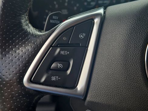 Used 2016 Chevrolet Camaro SS RWD image 21