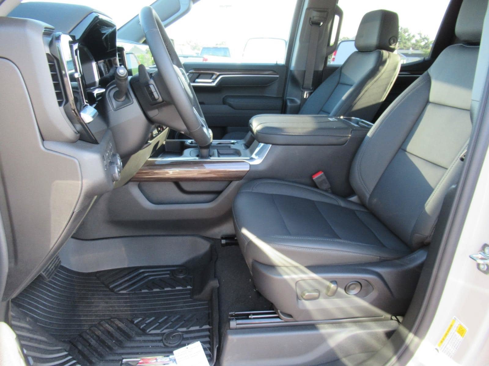 New 2026 Chevrolet Silverado 1500 RST w/ RST All Star Premium Package AWD/4WD image 19