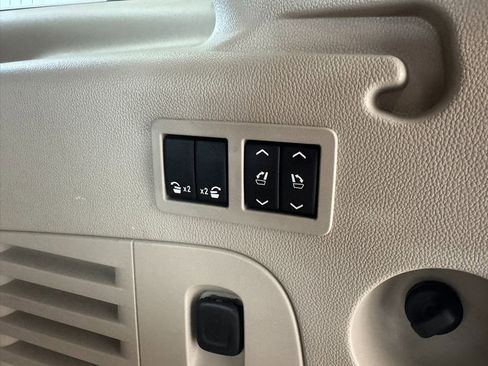 Used 2015 Cadillac Escalade ESV Premium AWD/4WD image 61