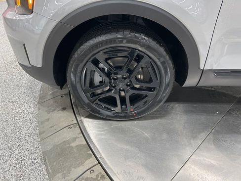 New 2025 Kia Telluride EX X-Line image 32