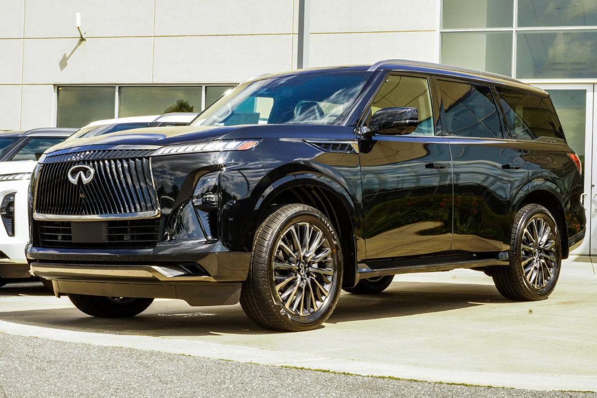 New 2026 INFINITI QX80 Autograph w/ Premium Cargo Package AWD/4WD image 8
