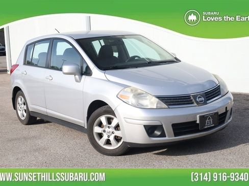 Used 2008 Nissan Versa SL FWD image 1
