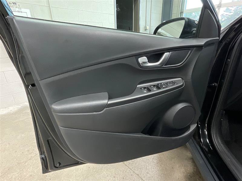 Used 2023 Hyundai Kona SEL FWD image 10