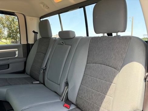 Used 2018 RAM 1500 Big Horn AWD/4WD image 40