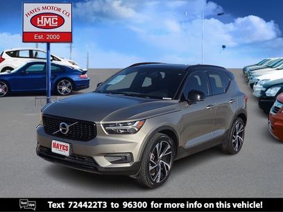 Used 2022 Volvo XC40 T5 R-Design w/ Climate Package