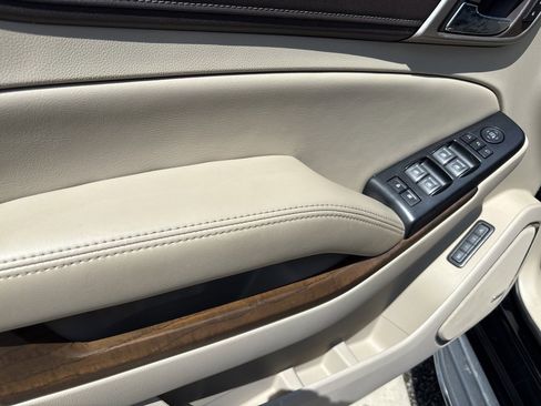 Used 2018 GMC Yukon Denali image 38