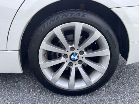 Used 2011 BMW 328i xDrive Sedan AWD/4WD image 22