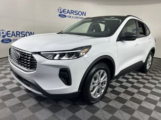 New 2025 Ford Escape Active w/ Cold Weather Package image 1