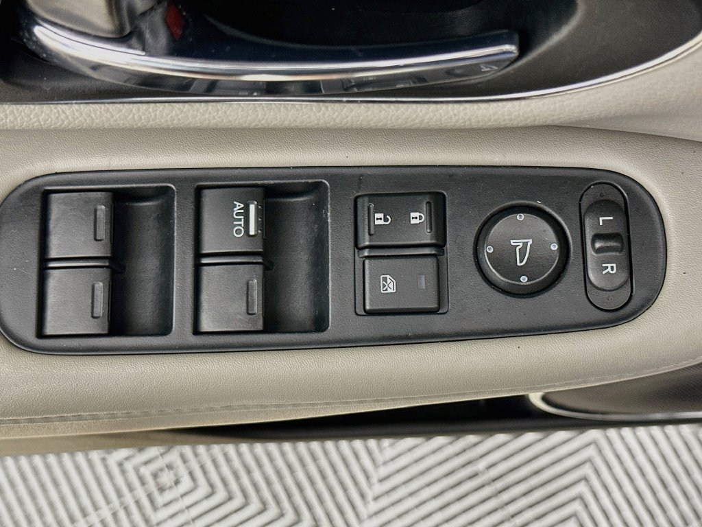 Used 2016 Honda HR-V EX-L image 22