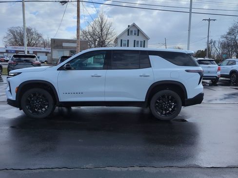 Certified 2024 Chevrolet Traverse LS w/ Midnight/Sport Edition image 5