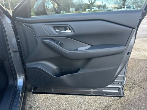 New 2026 Nissan Rogue SV image 14