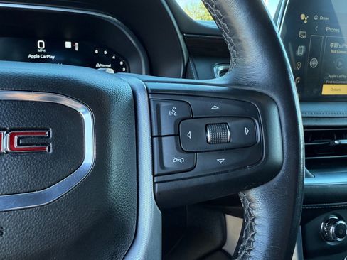 Used 2022 GMC Yukon SLE image 15