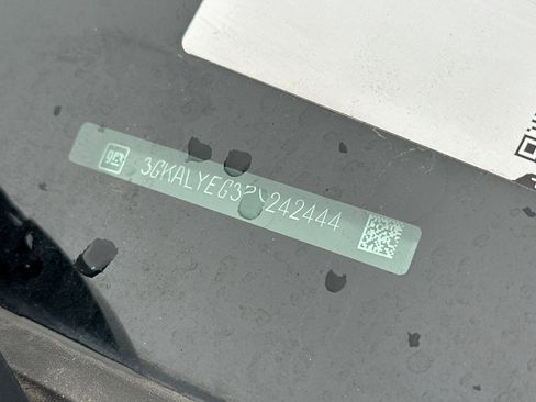 Used 2023 GMC Terrain AT4 image 12