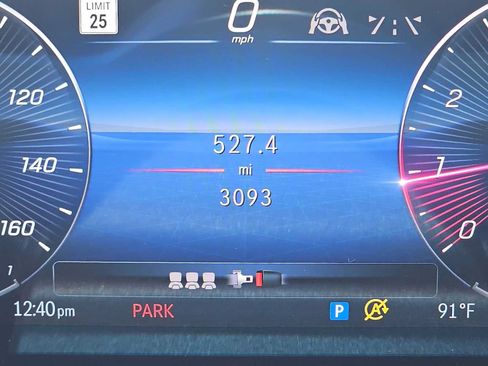 Used 2026 Mercedes-Benz GLB 250 image 24