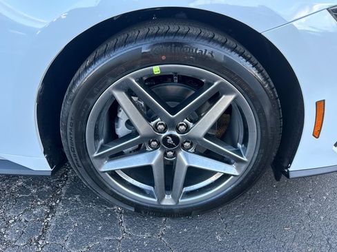 New 2025 Ford Mustang Coupe image 10