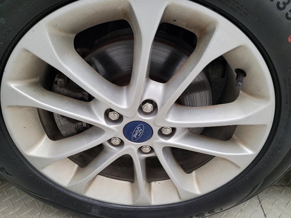 Used 2020 Ford Fusion SE FWD image 31