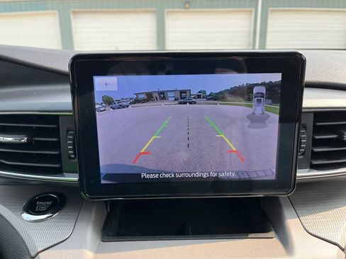 Used 2023 Ford Explorer XLT w/ Equipment Group 202A image 25