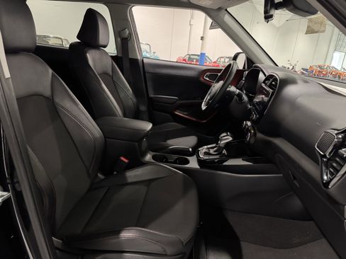 Used 2023 Kia Soul GT-Line image 37