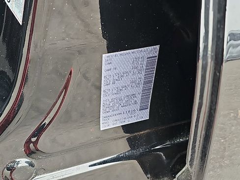 Used 2024 Nissan Titan SV w/ SV Convenience Package image 37