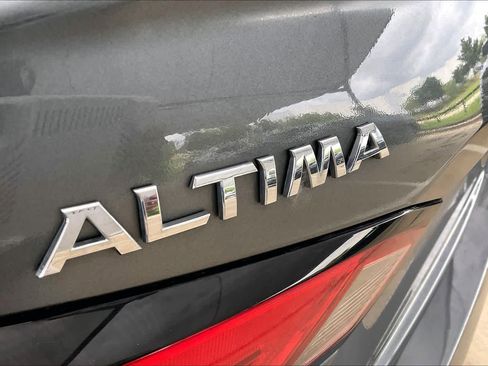 Used 2019 Nissan Altima 2.5 SL FWD image 31
