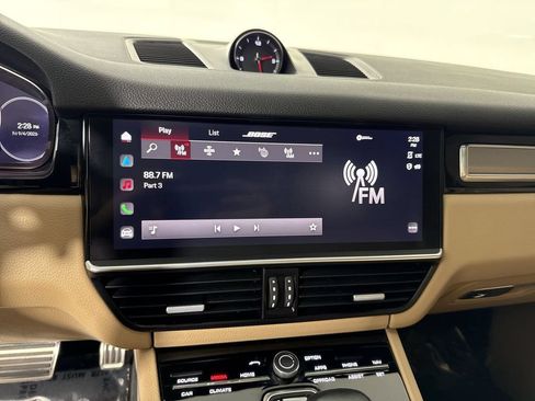 Certified 2023 Porsche Cayenne S Platinum w/ Premium Package Plus AWD/4WD image 28