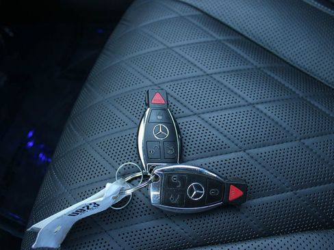 Used 2016 Mercedes-Benz Maybach S 600 image 40