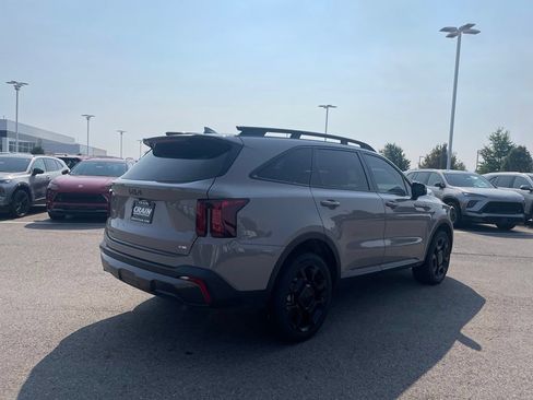 Used 2025 Kia Sorento X-Line EX AWD/4WD image 7
