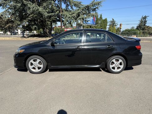 Used 2011 Toyota Corolla S FWD image 2