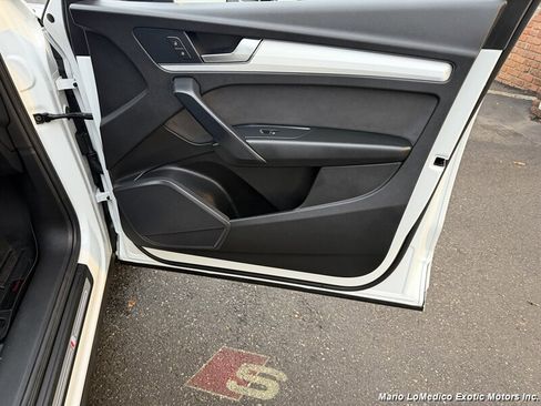 Used 2021 Audi SQ5 Premium image 60