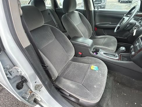 Used 2012 Chevrolet Impala LT FWD image 15