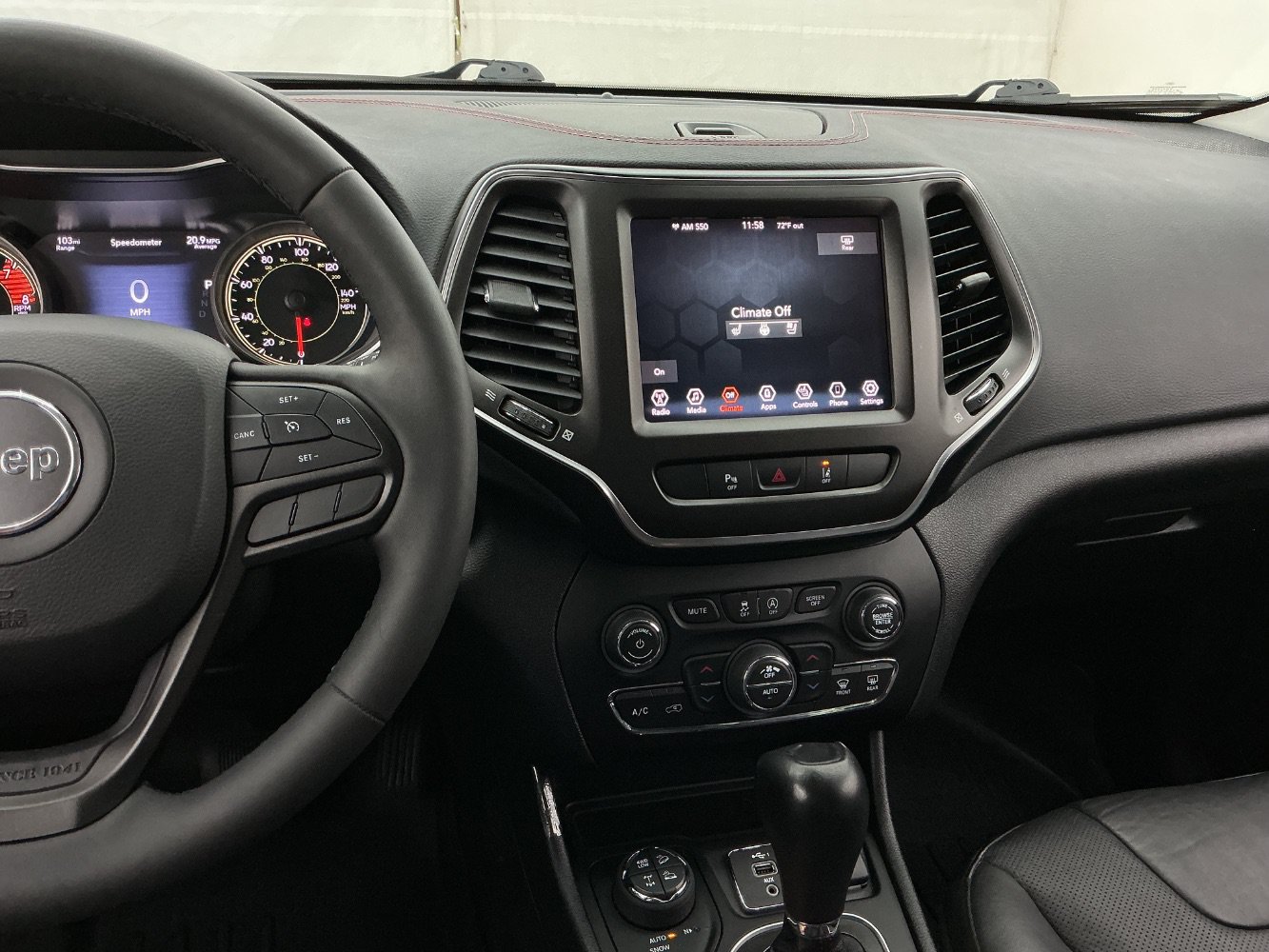 Used 2021 Jeep Cherokee Trailhawk w/ Premium Leather Package AWD/4WD image 33