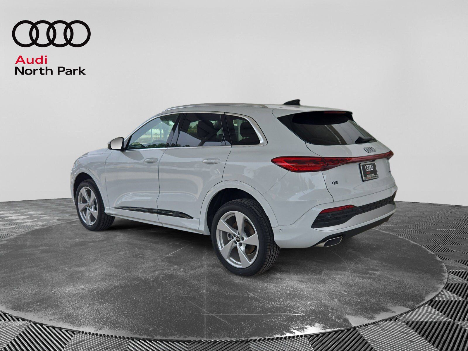 New 2026 Audi Q5 Premium AWD/4WD image 3