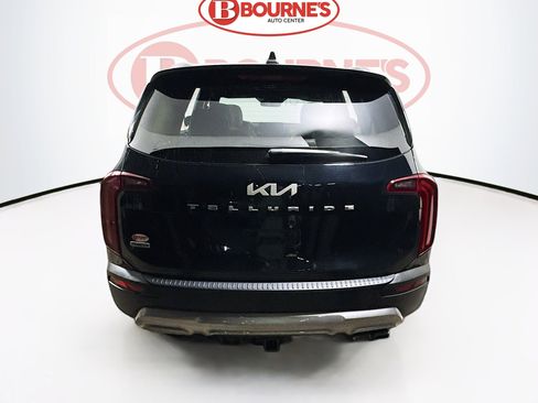 Used 2022 Kia Telluride SX w/ Towing Package image 11