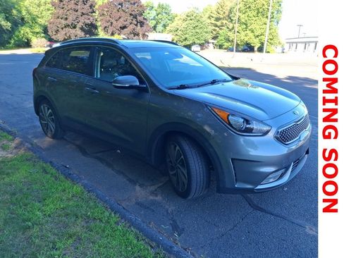 Used 2018 Kia Niro Touring FWD image 4