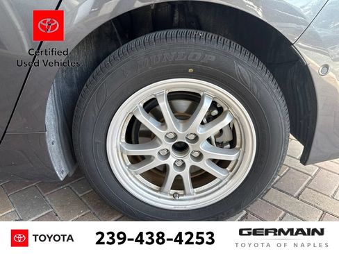 Used 2020 Toyota Prius LE FWD image 9