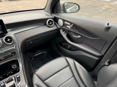 Used 2018 Mercedes-Benz GLC 300 4MATIC image 35