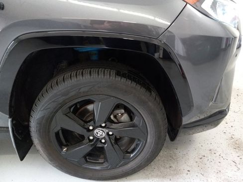 Used 2021 Toyota RAV4 XSE AWD/4WD image 3