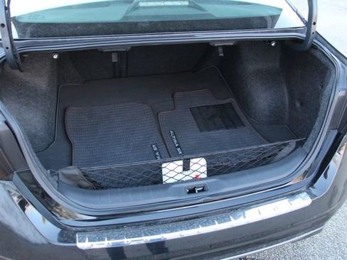 Used 2019 Nissan Altima 2.5 SR w/ SR Premium Package image 32